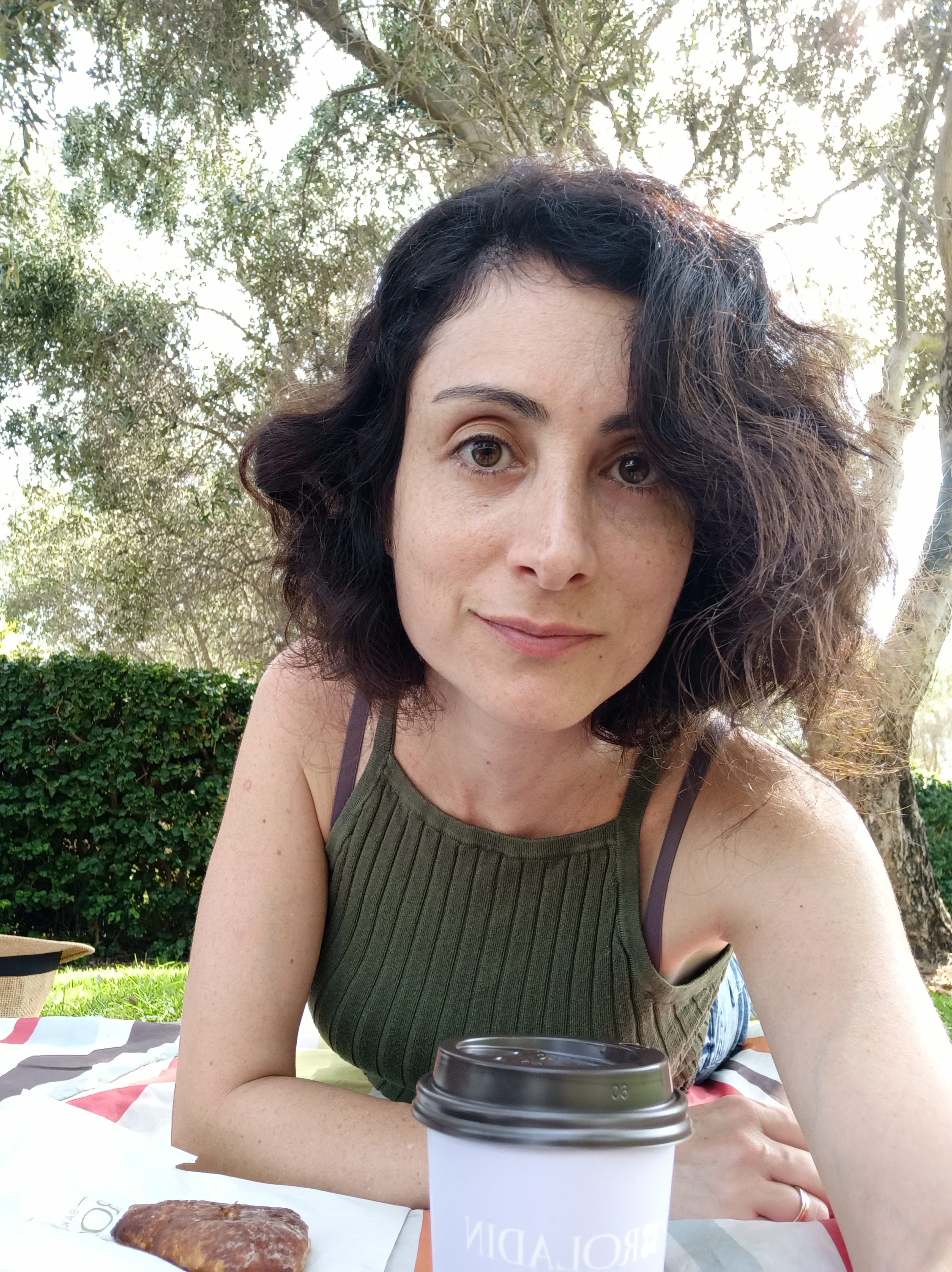 דייט עם עצ-ME